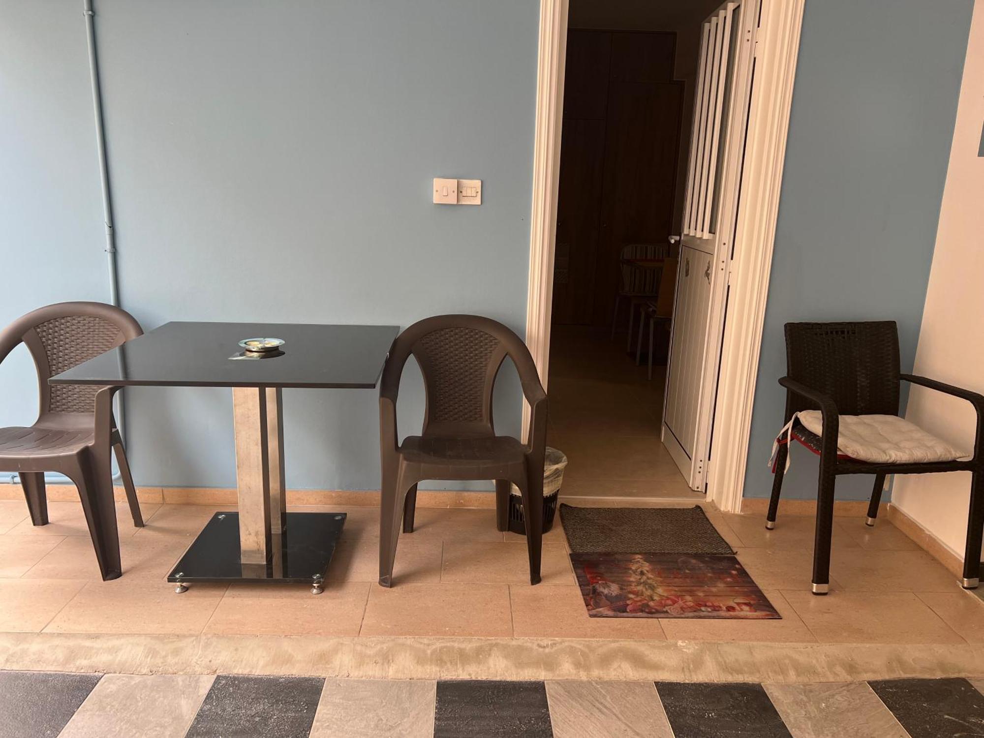 Charalambous Apartment Paphos Bagian luar foto