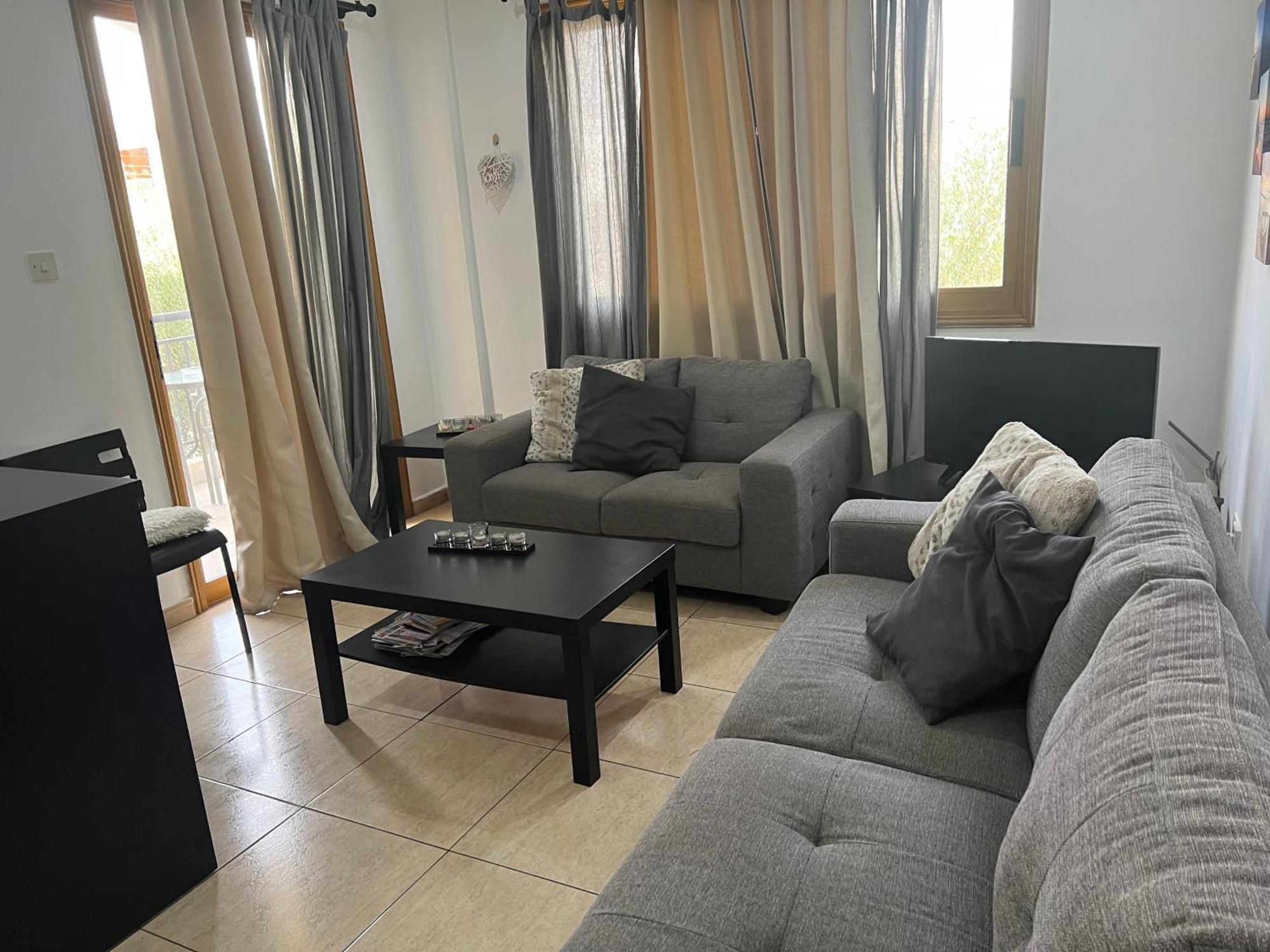 Charalambous Apartment Paphos Bagian luar foto