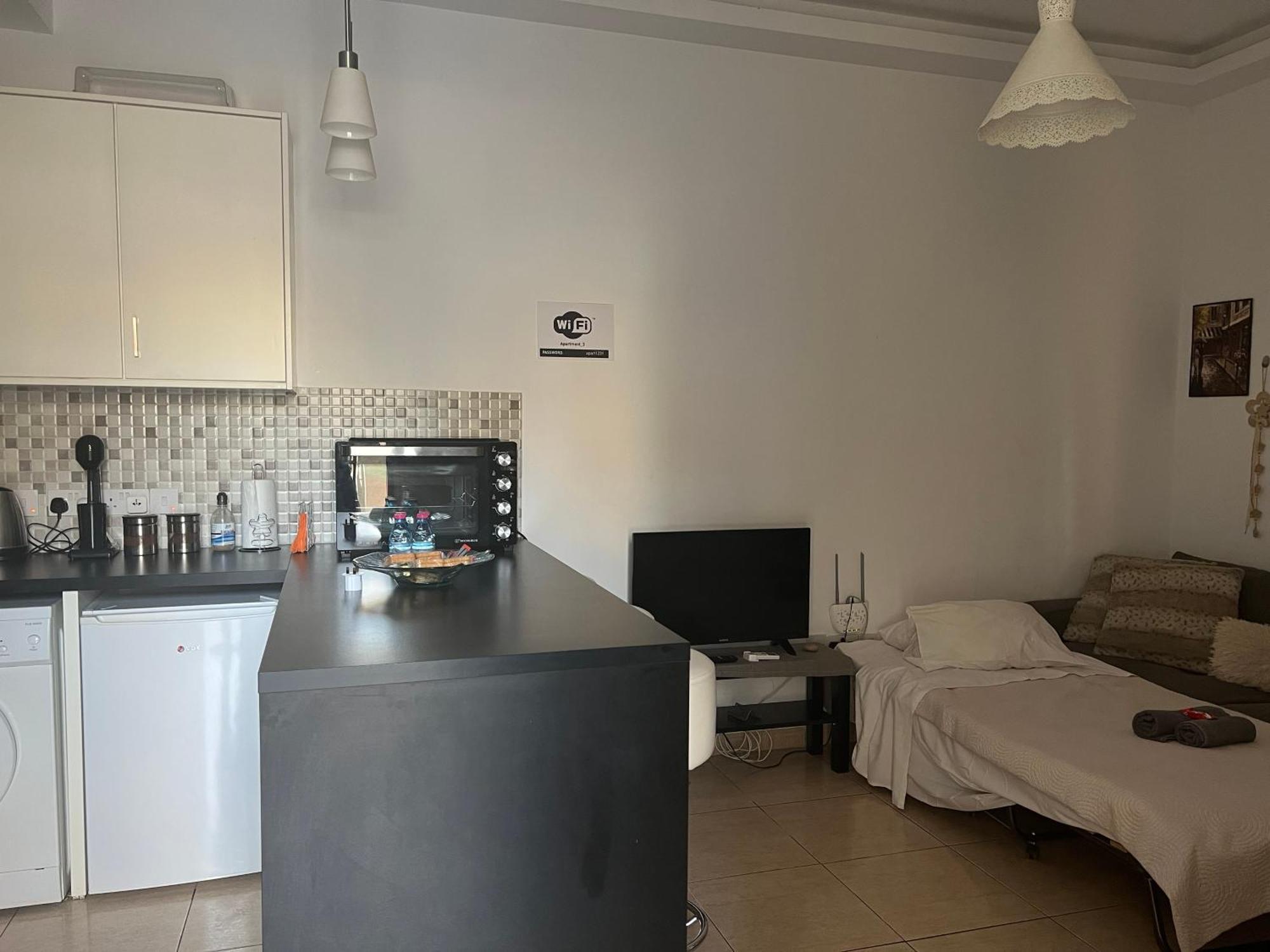 Charalambous Apartment Paphos Bagian luar foto